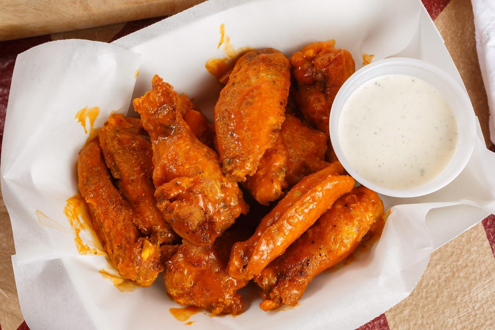 Lombardi's New York Pizza & Wings